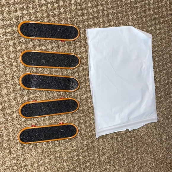 Tech Decks - Picture 12 of 17